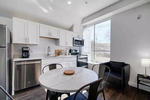 1010 W 26th St, Austin, TX 78705