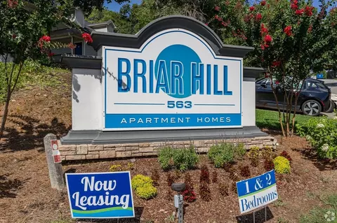 563 Briar Hill Ct, Riverdale, GA 30274