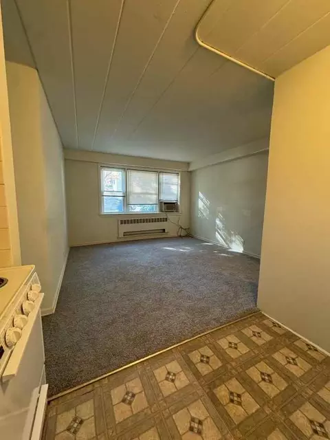 2023 N Harlem Ave, Chicago, IL 60707