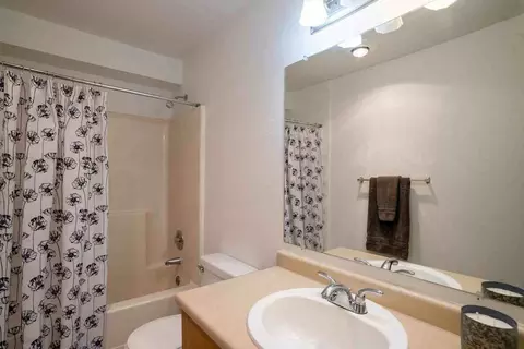 500 13th Ave E, Seattle, WA 98102 photo 9