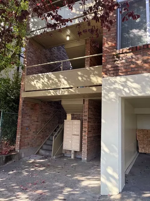 412 W Mercer St, Seattle, WA 98119