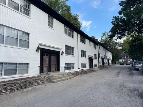 2344 Grinstead Dr, Louisville, KY 40204