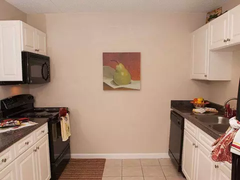 355 Monument Rd, Jacksonville, FL 32225