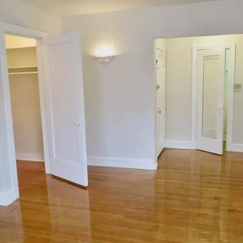 4336 S Drexel Blvd, Chicago, IL 60653