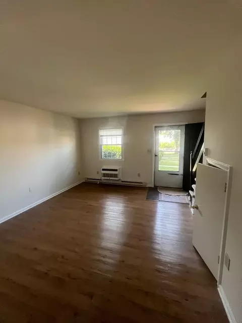 3 Taft St, Wind Gap, PA 18091