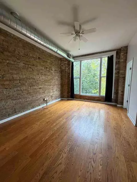 1468 W Erie St, Chicago, IL 60642
