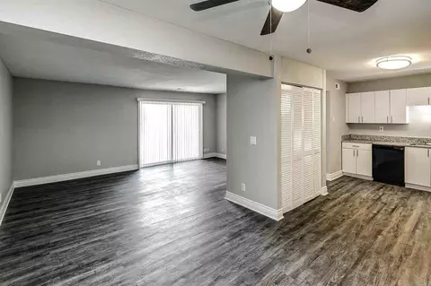 10535 Ellison Plz, Omaha, NE 68134 photo 8