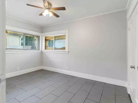 736 Olive Ave, Long Beach, CA 90813 photo 9