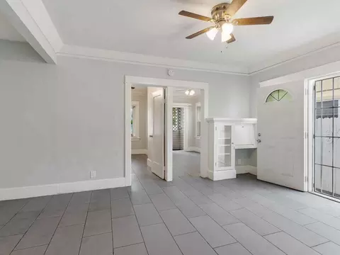 736 Olive Ave, Long Beach, CA 90813 photo 2