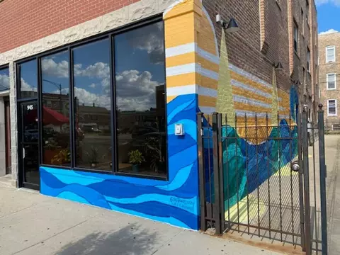 945 N Western Ave, Chicago, IL 60622