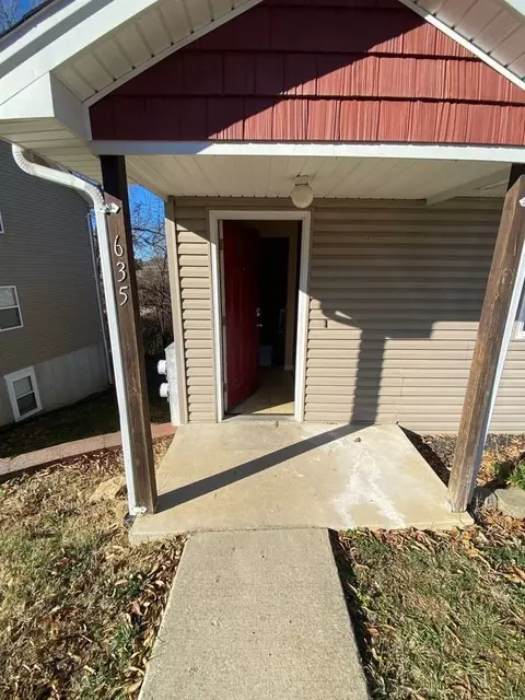 611 Palisades Dr, Wildwood, MO 63069