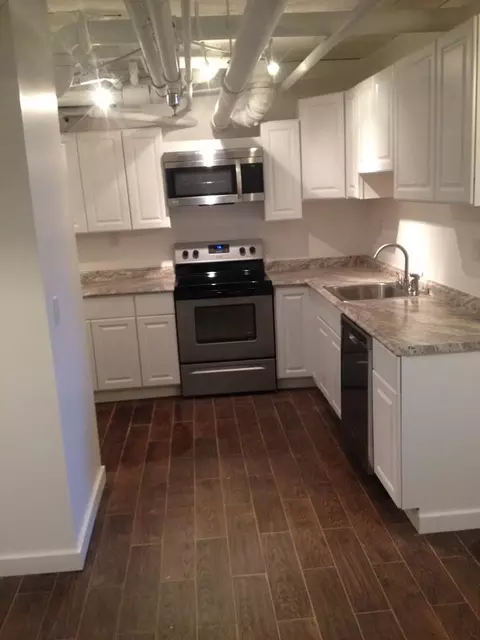 101 W 3rd St, Duluth, MN 55806