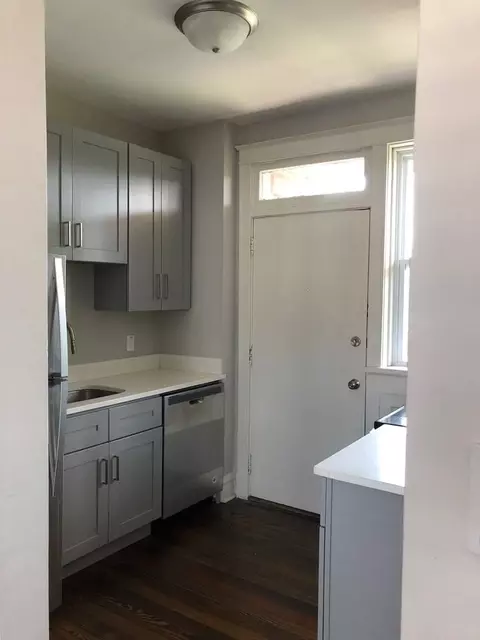 3300 Russell Blvd, Saint Louis, MO 63104