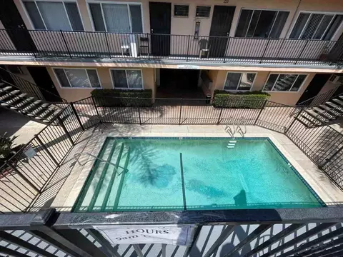 1334 N Las Palmas Ave, Los Angeles, CA 90028