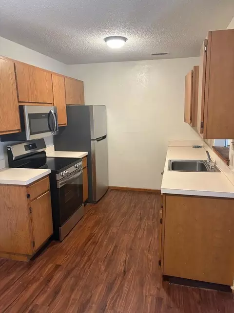1801 W Deane St, Fayetteville, AR 72703