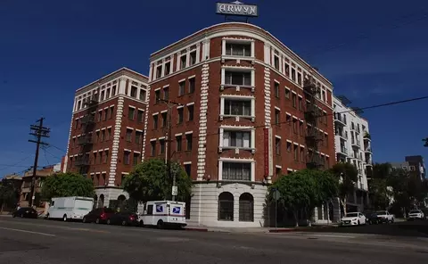 3835 W 8th St, Los Angeles, CA 90005