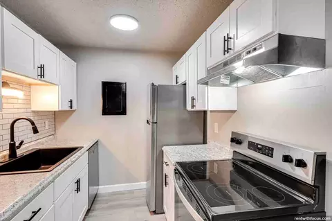 2133 2129 2131 2133 Bollman Dr, Sheboygan, WI 53081
