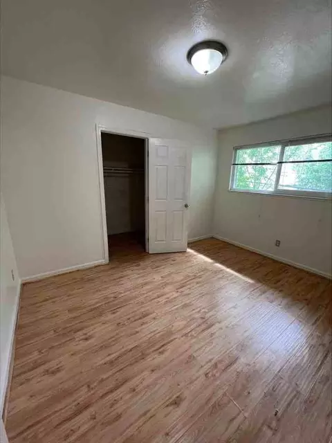 2518 X St, Sacramento, CA 95818