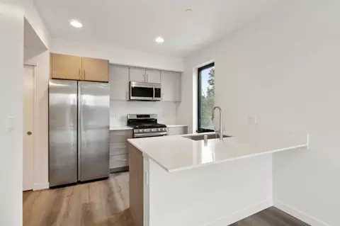 9736 Greenwood Ave N, Seattle, WA 98103 photo 40