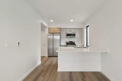 9736 Greenwood Ave N, Seattle, WA 98103 photo 39