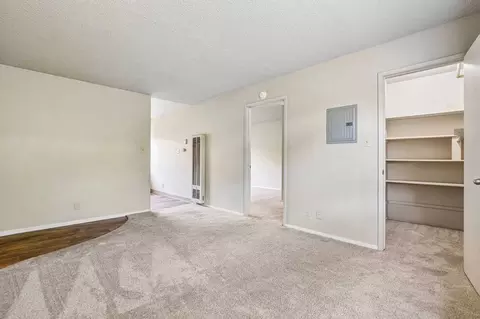 1818 H St, Sacramento, CA 95811