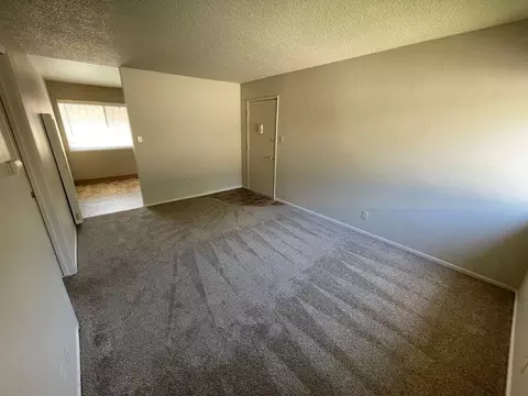 1818 H St, Sacramento, CA 95811
