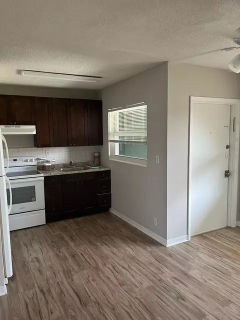 3071 NW 9th Ave, Wilton Manors, FL 33311