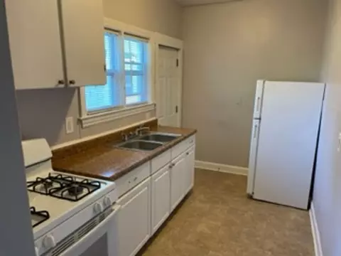 28 Gold Ave SW, Grand Rapids, MI 49504