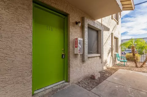 2848 E Greenway Rd, Phoenix, AZ 85032