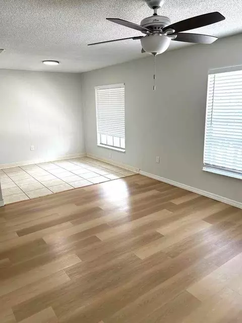 2620 NE 52nd Ct, Silver Springs, FL 34488