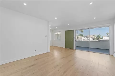 6615 Franklin Ave, Los Angeles, CA 90028