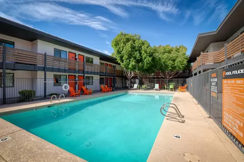 815 E Bethany Home Rd, Phoenix, AZ 85014 photo 16