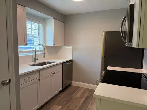 420 S Palmetto St, Leesburg, FL 34748