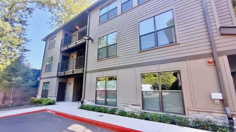 15948 Quarry Rd, Lake Oswego, OR 97035