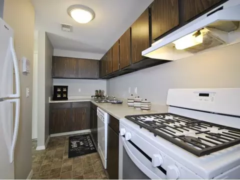 214 S Hewitt Rd, Ypsilanti, MI 48197 photo 16