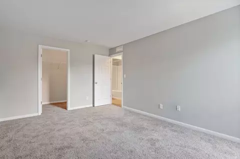 214 S Hewitt Rd, Ypsilanti, MI 48197 photo 12