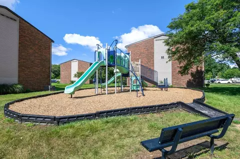 214 S Hewitt Rd, Ypsilanti, MI 48197 photo 33