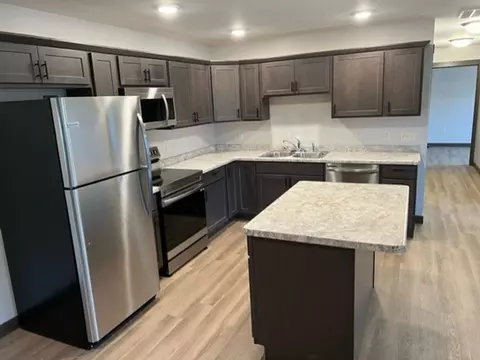 216 218 Independence Dr, Elk Mound, WI 54739