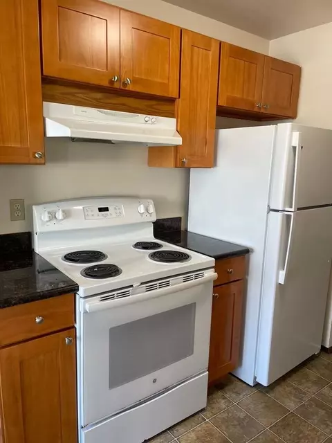 1600 NE 47th St, Seattle, WA 98105