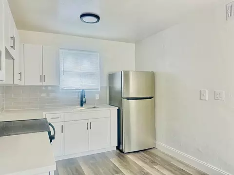 1545 NW 8th Ave, Miami, FL 33136