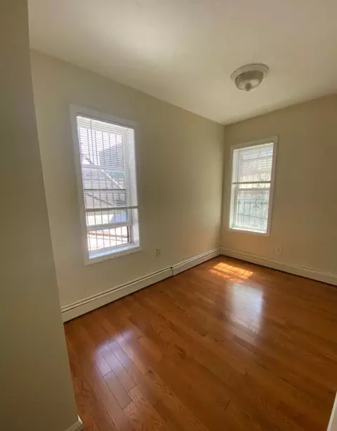822 Huntington Ave, Boston, MA 02115 photo 5