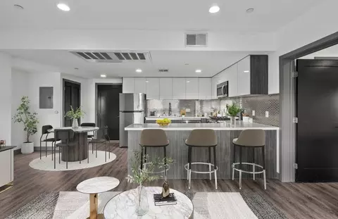 178 N Alexandria Ave, Los Angeles, CA 90004