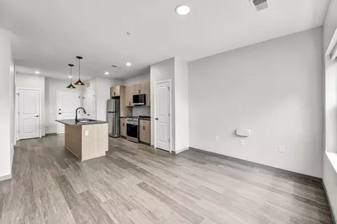 303 E 6th Ave, Columbus, OH 43201 photo 52