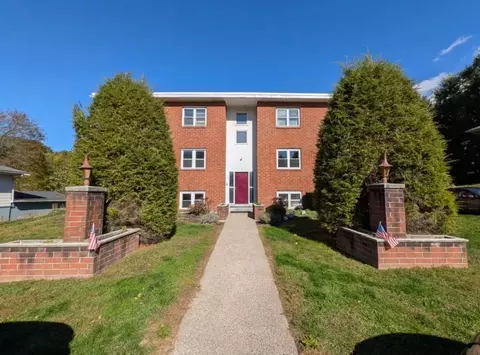 3 Andrews Rd, Troy, NY 12180