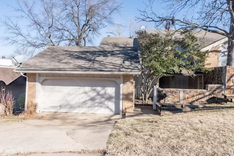 3915 E 60th Pl, Tulsa, OK 74135
