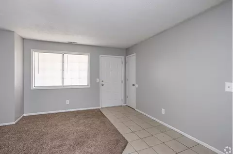 2310 W 26th St, Lawrence, KS 66047