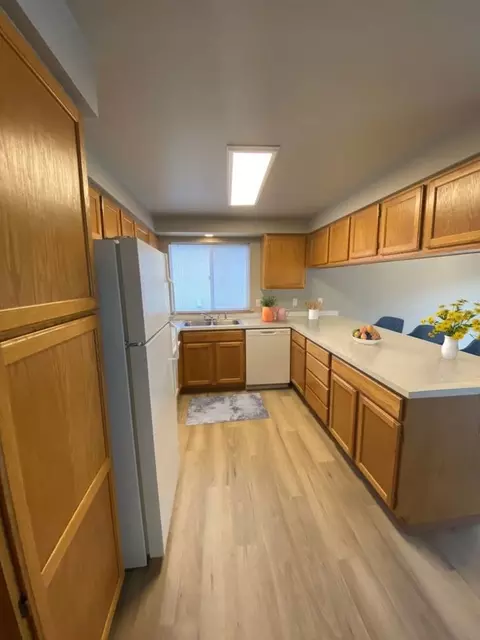 103 Peach Tree Ln, Yakima, WA 98908