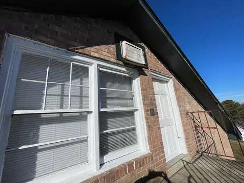 428 W Main St, Troy, NC 27371
