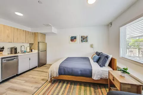 233 Broadway, Oakland, CA 94607