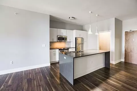 301 E Armour Blvd, Kansas City, MO 64111
